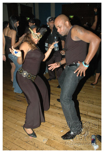 incognito_2007-124
