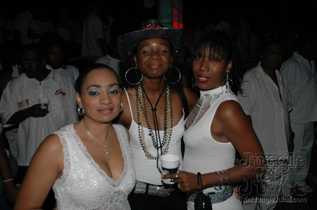 pose_2007-46
