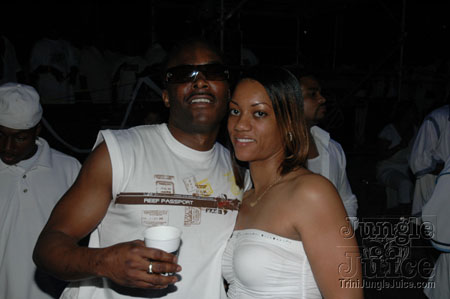 pose_2007-48