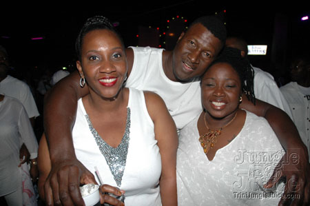 pose_2007-66