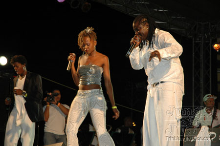 pose_2007-83
