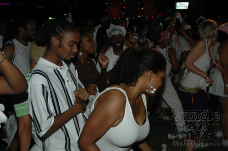 pose_2007-84