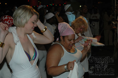 pose_2007-85