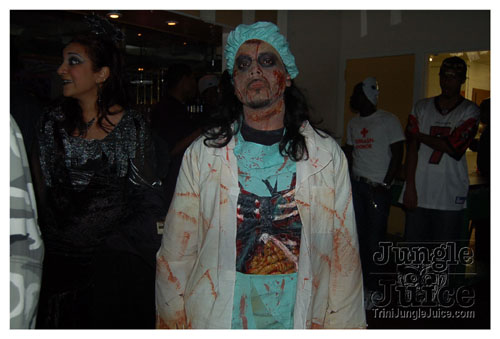scream_4_2k7-027