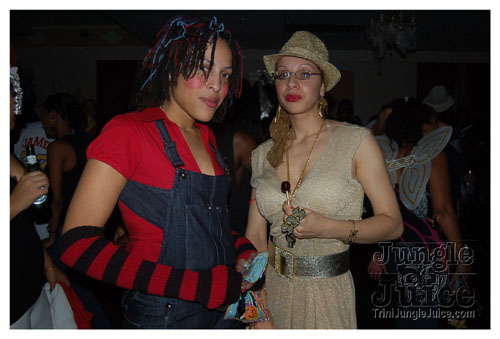 scream_4_2k7-032