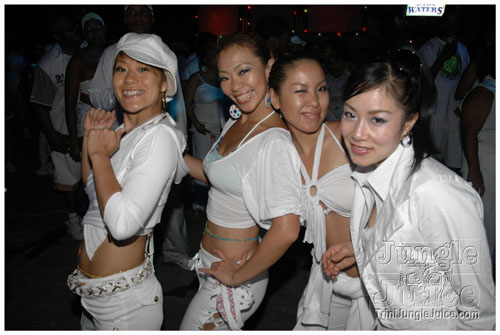 pose_2007-67