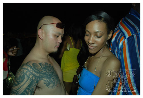 beach_house_carnival_2008_pt2-185