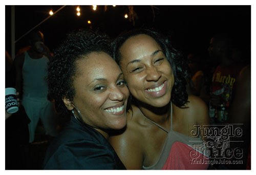 beach_house_carnival_2008_pt2-200