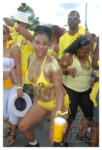 broward_carnival_2008_pt2-048