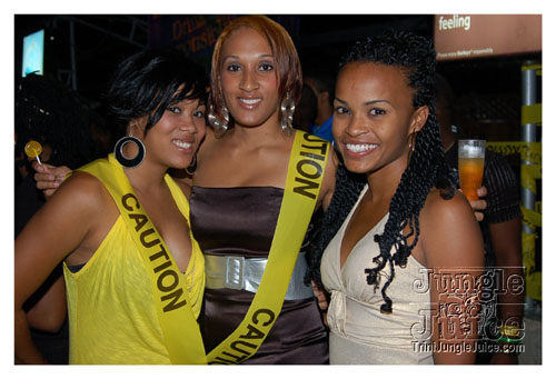 caution_2k8-009