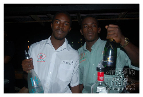 caution_2k8-074