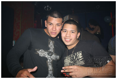 dushi_yiu_2008-011