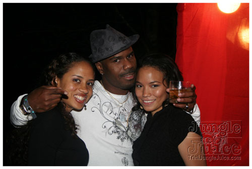dv8_atl_2008-048