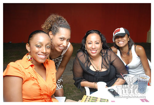 flip_flops_carnival_2008-003