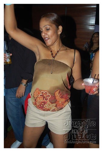 friends_miami_carnival_oct08-130