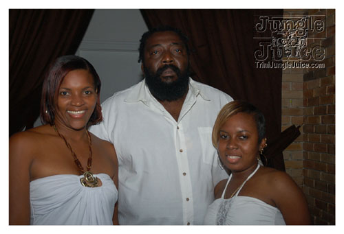 glow_trinidad-2008-095