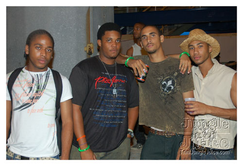 gyal_farm_2008-023