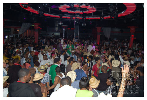 gyal_farm_08-054