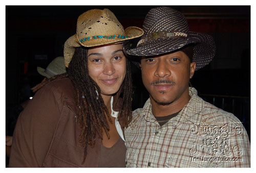 gyal_farm_08-075