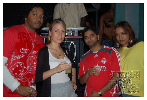 gyal_farm_08-118