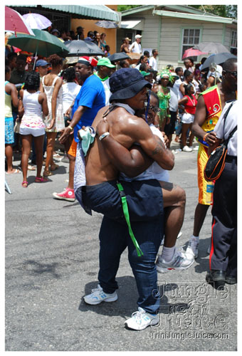 kadooment_day_2008_pt2-125