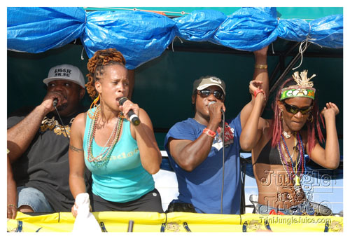 kadooment_day_2008_pt2-251