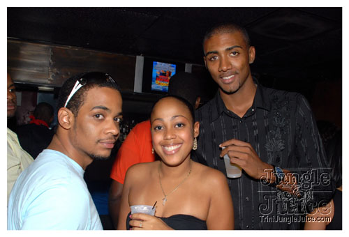 naked_2008-057