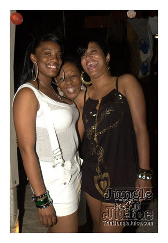 round_up_may10-034