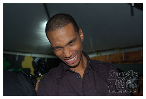 bazodee_friday_2k9-212