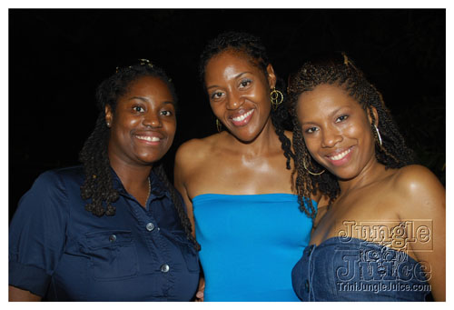 beach_house_carnival_2009-109