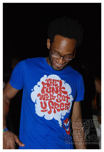 beach_house_carnival_2009-280