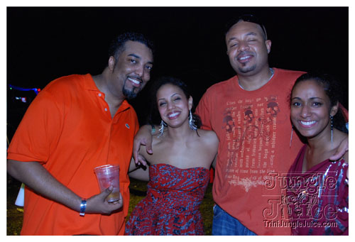 beach_house_carnival_2009-292