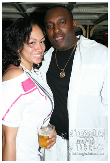 black_and_white_boatride_may23-014