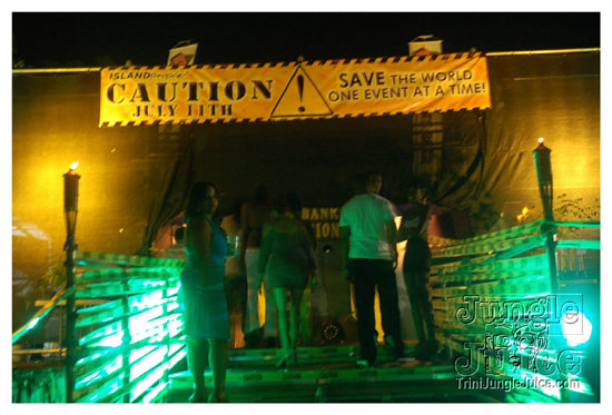 caution_2k9-005