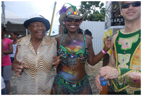 kadooment_day_2009_pt2-168