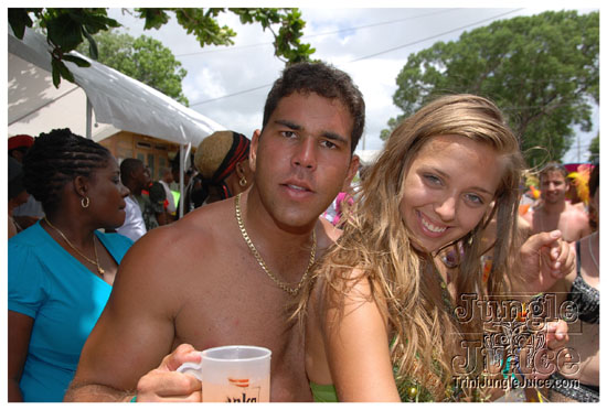 kadooment_day_2009_pt2-180