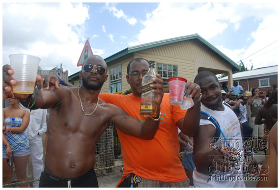 kadooment_day_2009_pt2-203