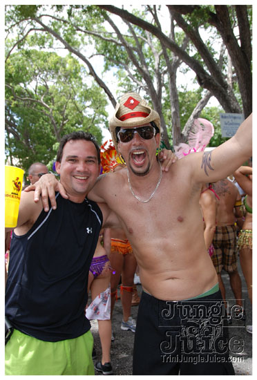 kadooment_day_2009_pt2-217