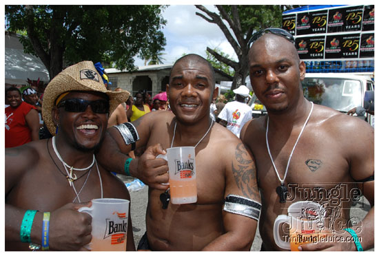 kadooment_day_2009_pt2-218