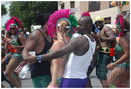 kadooment_day_2009_pt2-234