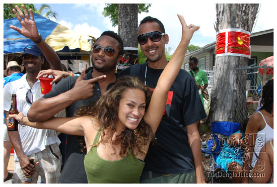 kadooment_day_2009_pt2-250