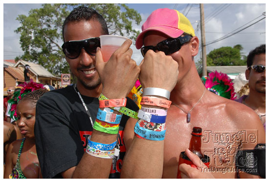kadooment_day_2009_pt2-302