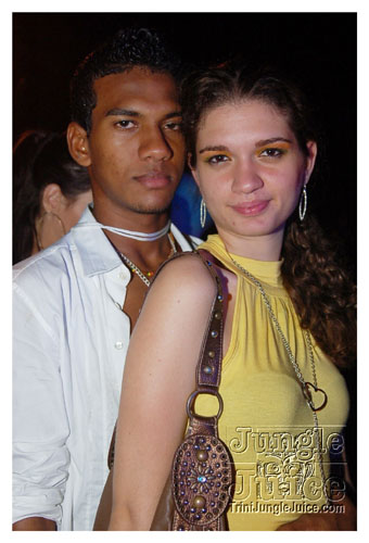 kama_sutra_2009-038