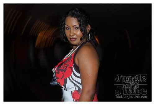 kama_sutra_2009-041