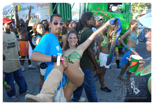 tribe_mon_2009_pt1-299