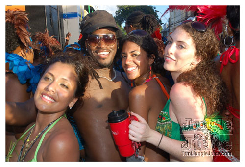 tribe_tue_2009_pt3-238