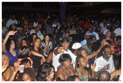 amnesia_ny_2010_sep5-220