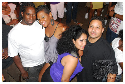 amnesia_ny_2010_sep5-225