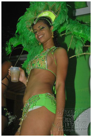 bacchanal_factory_2010-040