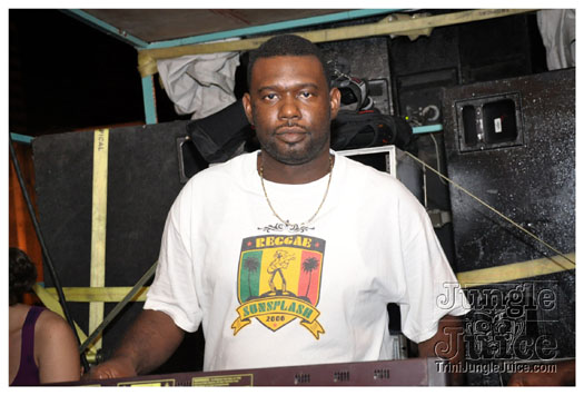 bachanal_jouvert_2010_pt2-223